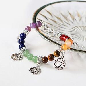 NEW Women's 7 Chakra Beaded Charm Bracelet With Printed Rainbow Chakra Guide